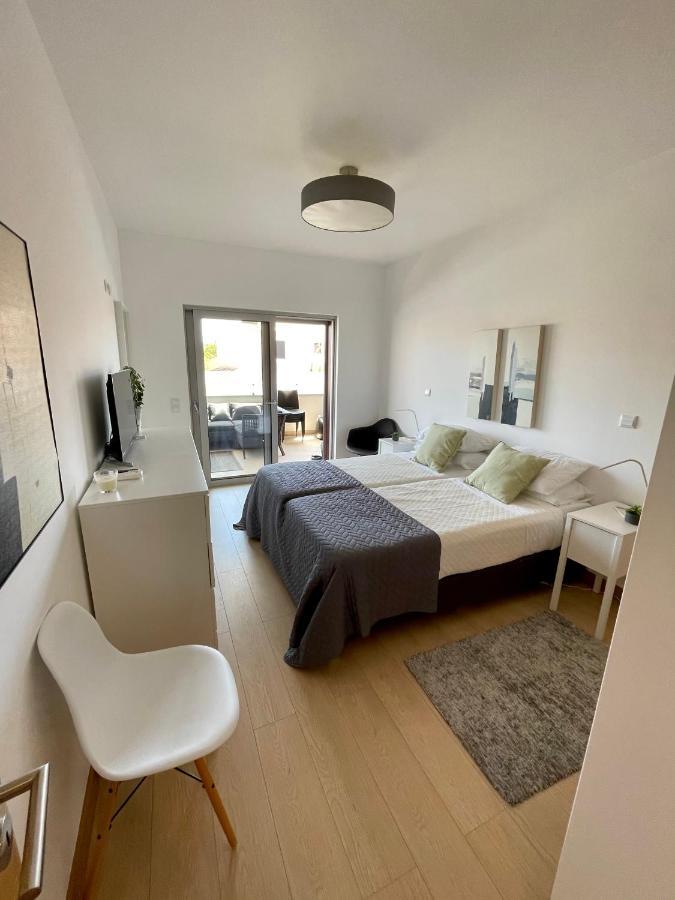 Beach Condo Porto Mos Лагуш Екстер'єр фото